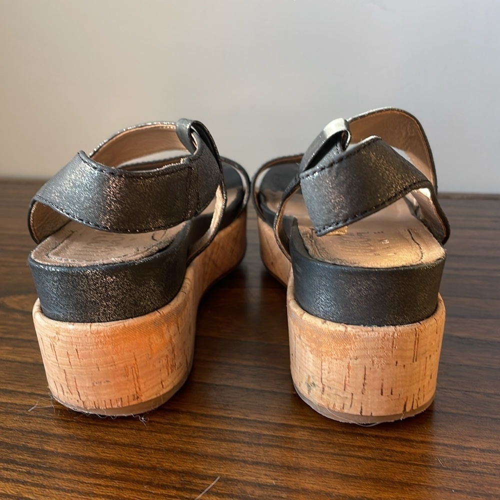 Lucca Lane, 7.5, black leather & cork bottom strappy ankle wrap platform sandal - Picture 8 of 13